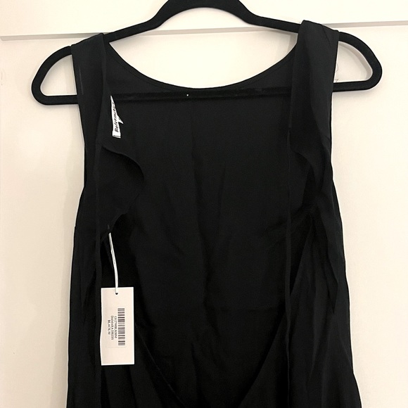 NWT Reformation Damara Dress in size M 🖤 - Picture 7 of 8